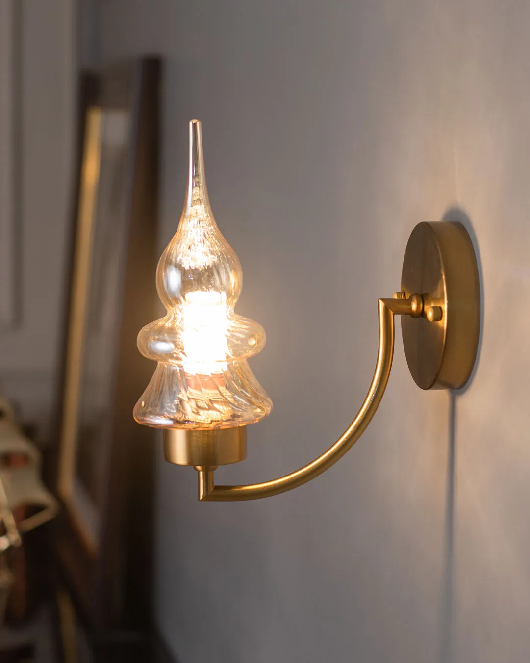 Ambient Wall Sconce - Clear