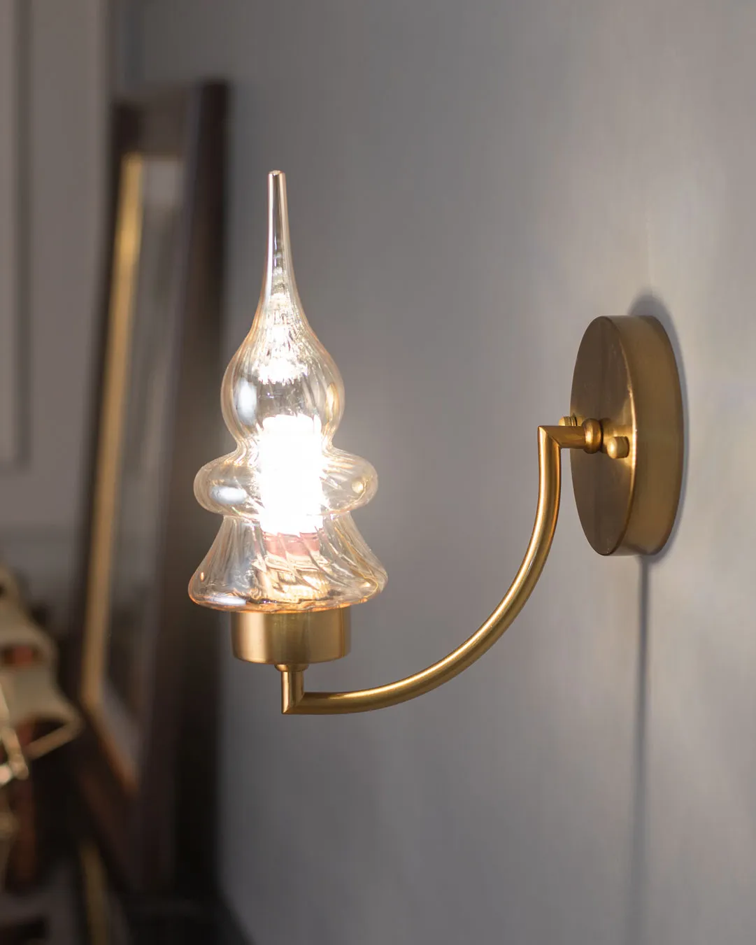 Ambient Wall Sconce - Clear