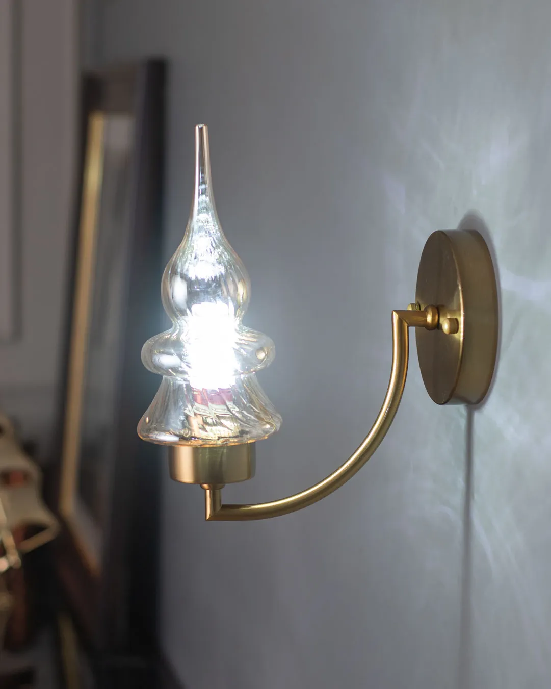 Ambient Wall Sconce - Clear
