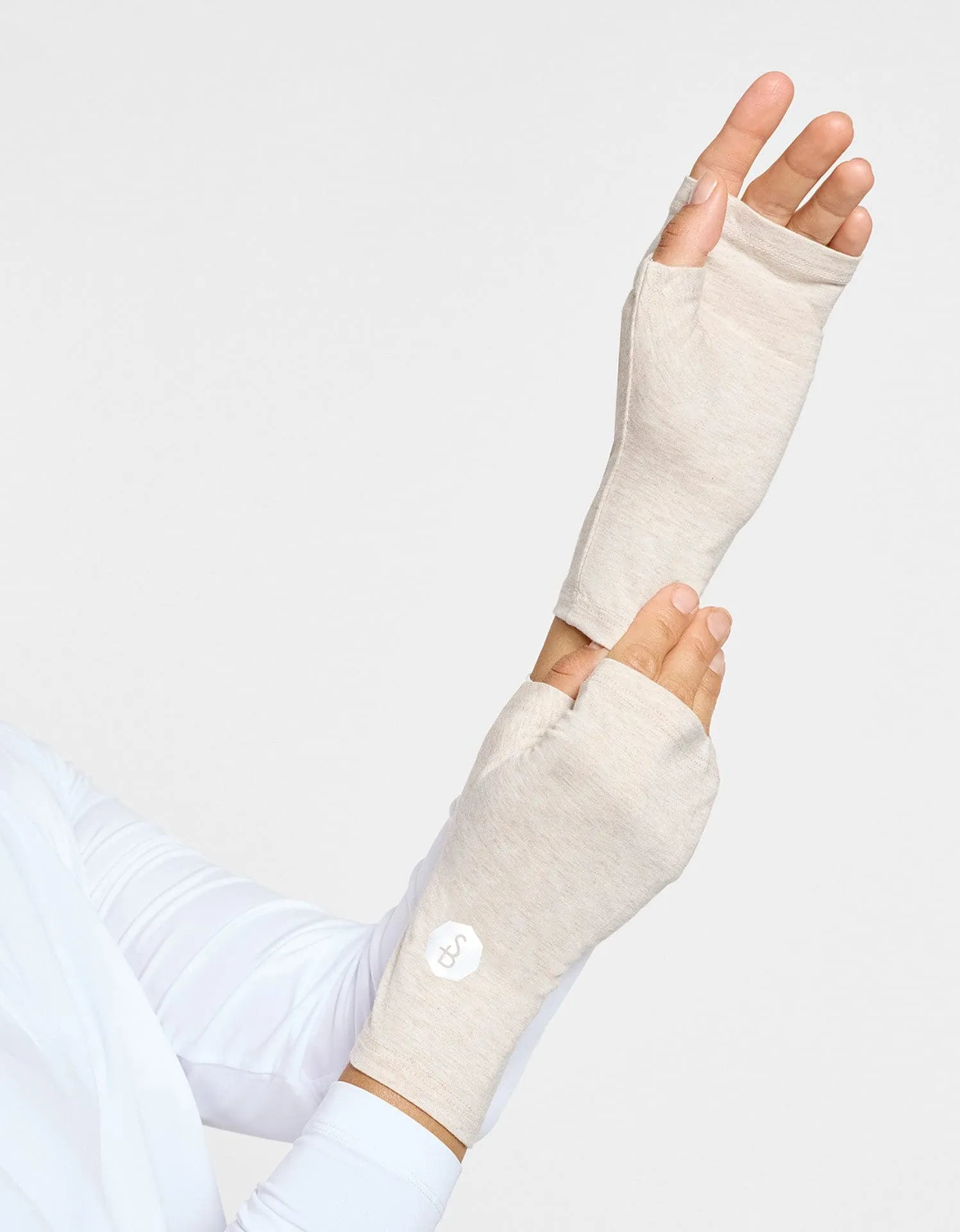 Hand Covers UPF 50  Sensitive Collection