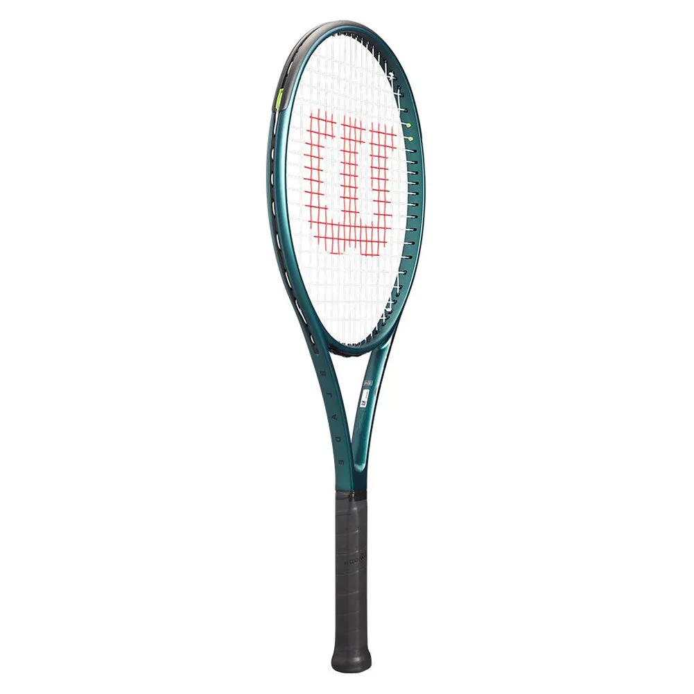 Wilson Blade 104 V9 Tennis Racquet